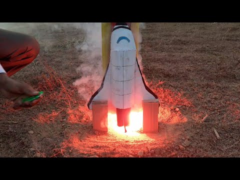 MINI SPACE SHUTTLE LAUNCHING