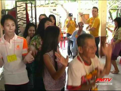 USS Abraham Lincoln Sailors Visit Home for The Elderly and Orphans